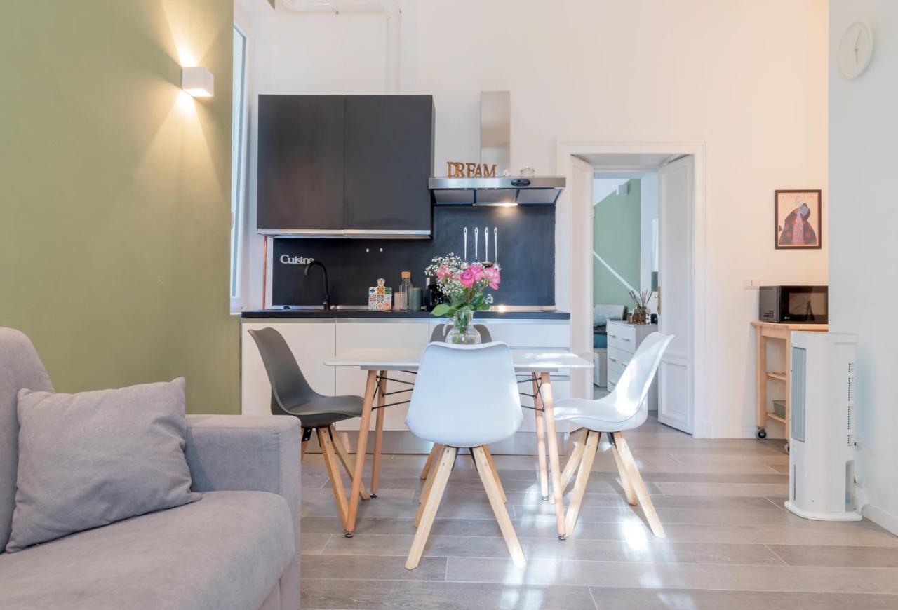 Duomo-Navigli Charming And Modern With Fast Wifi Apartment Milan Bagian luar foto
