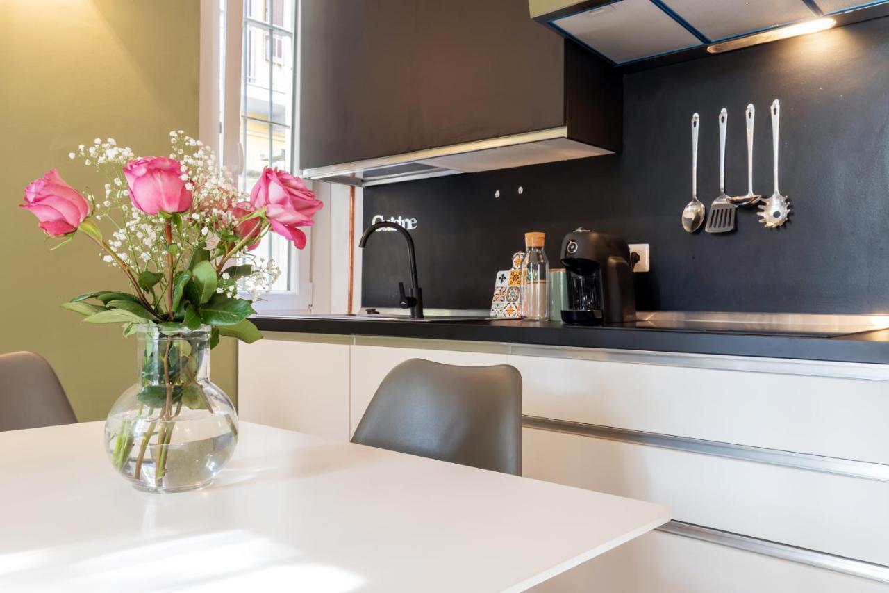 Duomo-Navigli Charming And Modern With Fast Wifi Apartment Milan Bagian luar foto